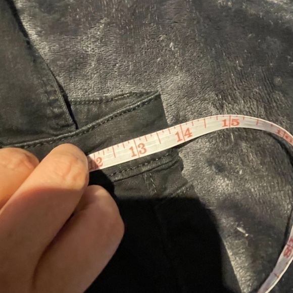 Black Denim Overall Short 🖤 - Picture 7 of 10